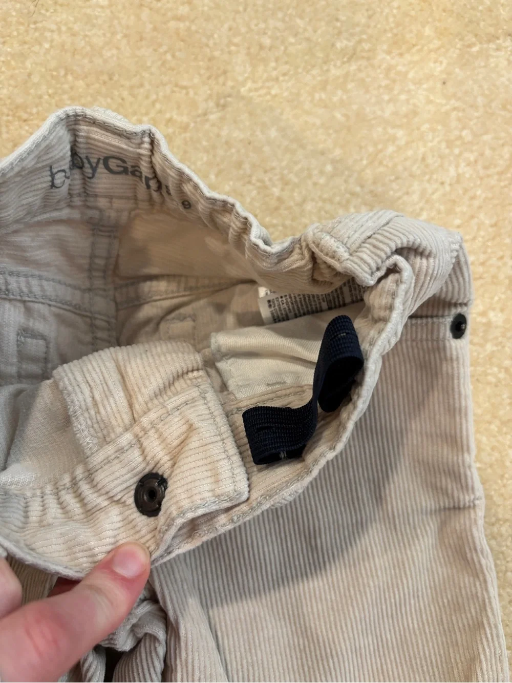 GAP tan beige